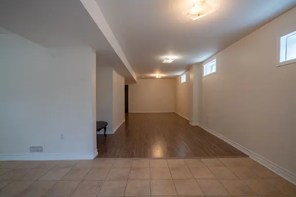 15 Bingham ST, Richmond Hill, ON L4C 8Y6