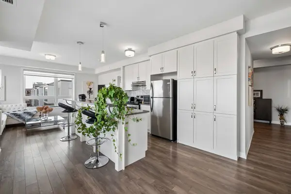 58 Adam Sellers ST #605, Markham, ON L6B 1P5