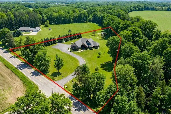 2957 3/4 Sunnidale Side Road, Clearview, ON L0M 1N0