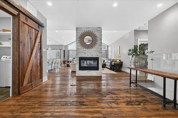 2957 3/4 Sunnidale Side Road, Clearview, ON L0M 1N0