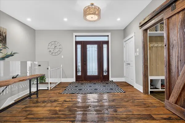 2957 3/4 Sunnidale Side Road, Clearview, ON L0M 1N0