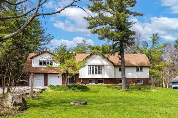1936 PENINSULA POINT RD, Severn, ON P0E 1N0
