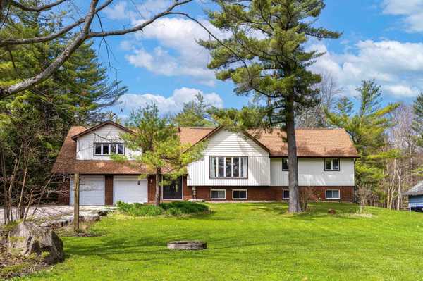 1936 PENINSULA POINT RD, Severn, ON P0E 1N0