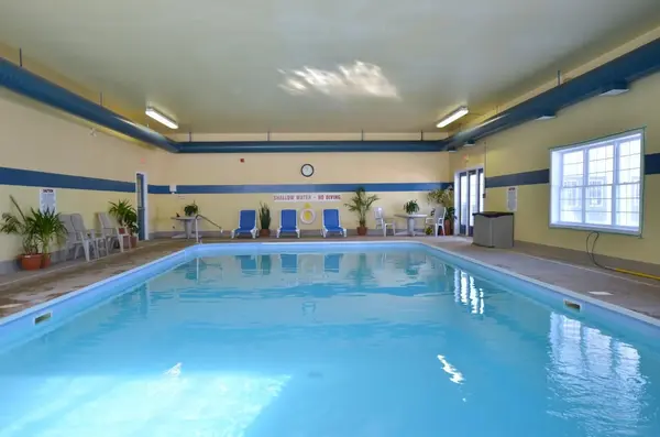 16 Indiana AVE, Wasaga Beach, ON L9Z 3A8