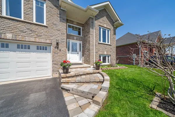 219 Centre ST, Clearview, ON L0M 1S0
