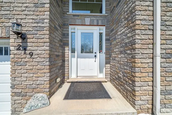219 Centre ST, Clearview, ON L0M 1S0