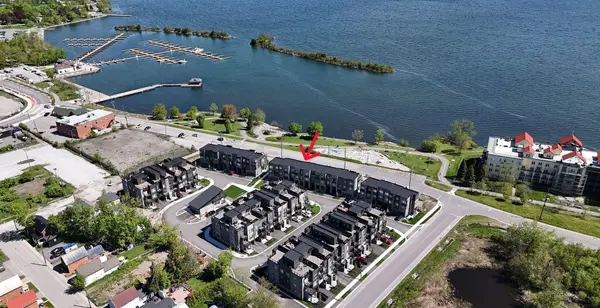 42 Wyn Wood LN, Orillia, ON L3V 8P7