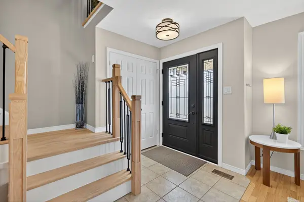55 Abbey RD, Orangeville, ON L9W 5E3