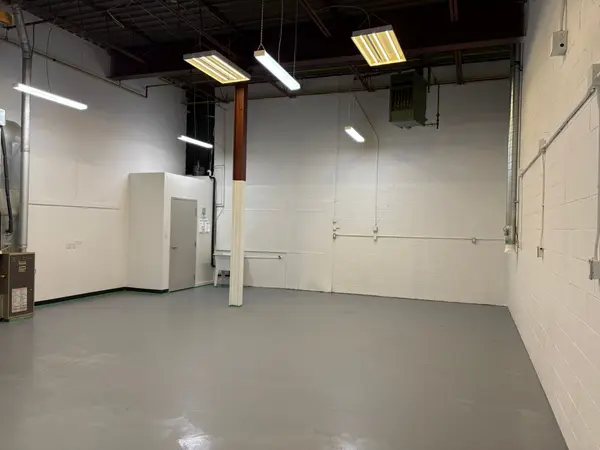 24 Brydon DR #5, Toronto W10, ON M9W 5R6