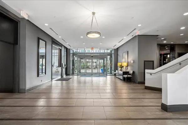11 Bronte RD #327, Oakville, ON L6L 0E1