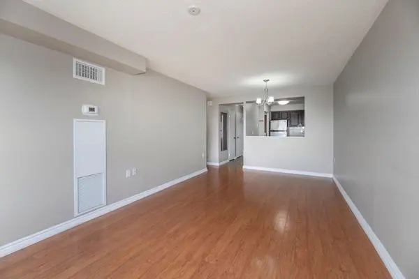 1110 Walden CIR #905, Mississauga, ON L5J 4R3