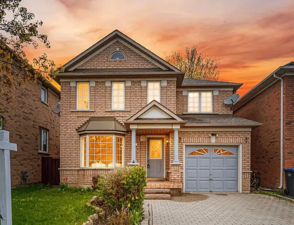 21 UPPER HIGHLANDS DR,  Brampton,  ON L6Z 4W1