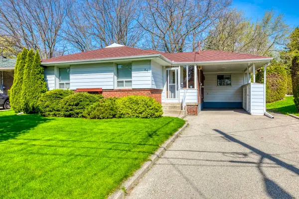 84 Ravenscrest DR, Toronto W08, ON M9B 5N3