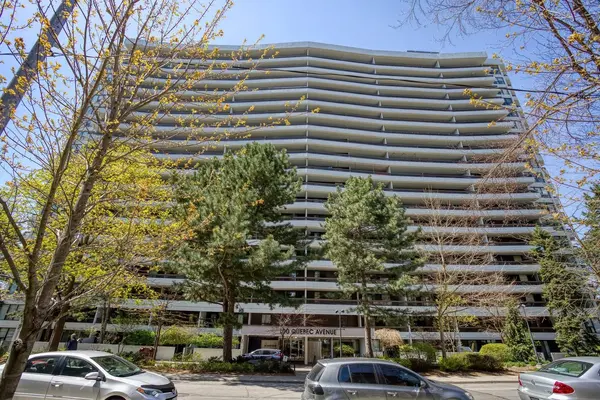 100 Quebec AVE #1501, Toronto W02, ON M6P 4B8