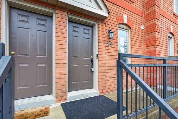 3895 Doug Leavens BLVD #39, Mississauga, ON L5N 7G1