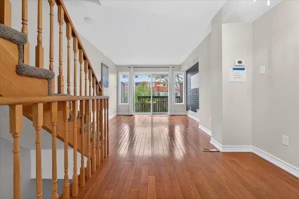 3895 Doug Leavens BLVD #39, Mississauga, ON L5N 7G1