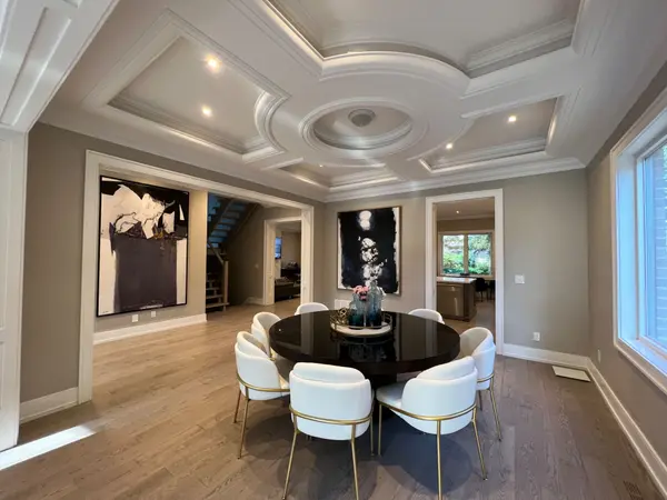 1060 Kipling AVE, Toronto W08, ON M9B 3L9