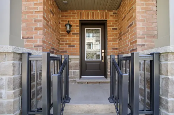 64 Folcroft ST, Brampton, ON L6Y 0B6