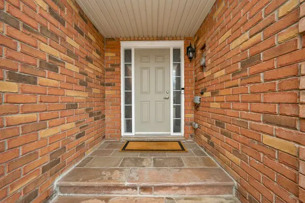 2006 Erika CT, Oakville, ON L6M 4R4
