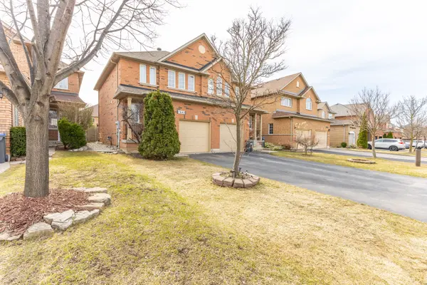 3842 Ridgepoint WAY, Mississauga, ON L5N 7T9