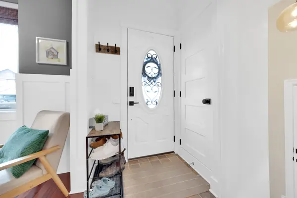 70 Bernice CRES, Toronto W03, ON M6N 1X2