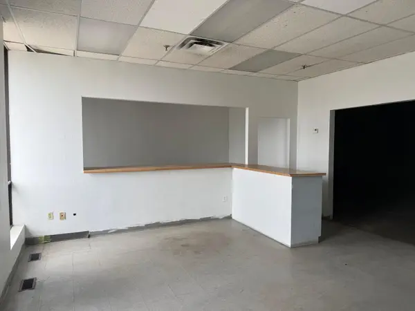 80 Hale RD #7, Brampton, ON L6W 3M1