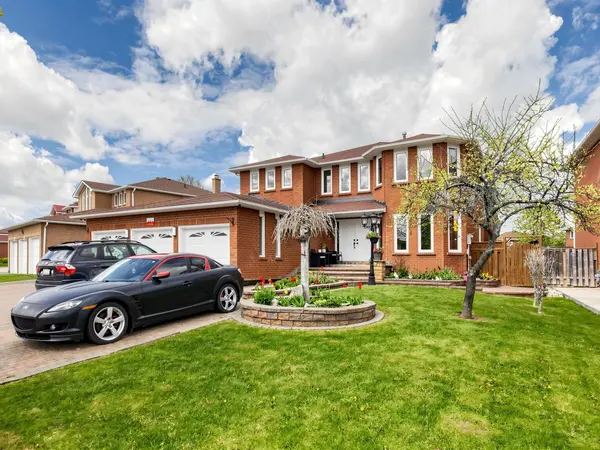 556 RAY LAWSON BLVD, Brampton, ON L6Y 4H5
