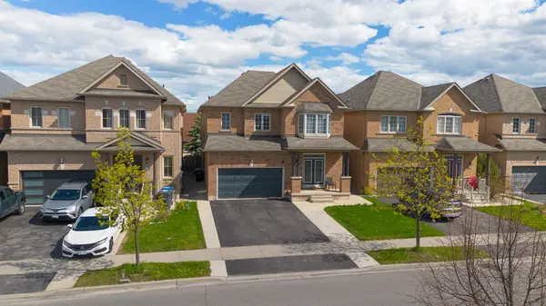 81 Abitibi Lake DR, Brampton, ON L6R 0V8