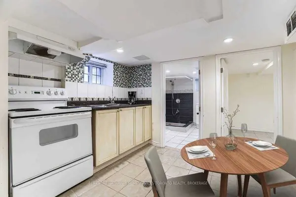 57 Denison RD W #Lower, Toronto W04, ON M9N 1B9
