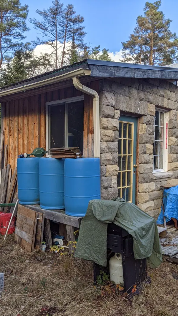 124 Cardwell Lake RD, Huntsville, ON P0B 1M0
