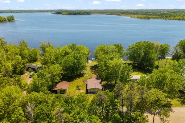 424 Hummingbird LN, North Algona Wilberforce, ON K0J 1T0