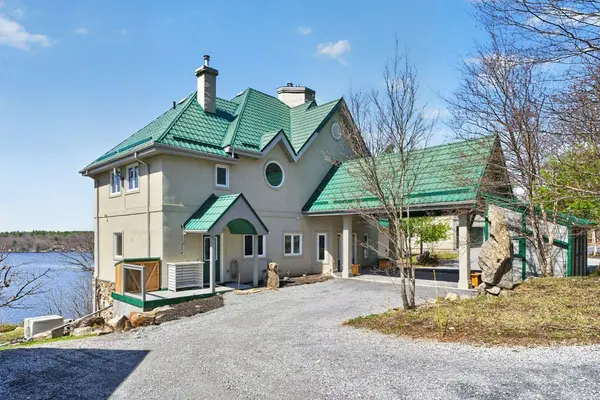 101 Hinchinbrooke RD N, Frontenac, ON K0H 2W0
