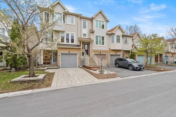 97 Corsica Private, Alta Vista And Area, ON K1G 5Y2