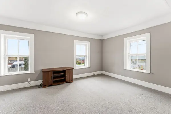 36 Mill ST, Kawartha Lakes, ON K9V 2L4