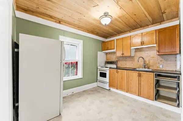 36 Mill ST, Kawartha Lakes, ON K9V 2L4