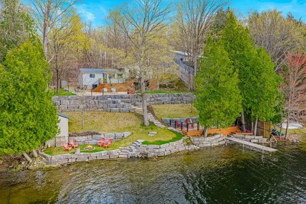 14 Lower Lake LN, Frontenac, ON K0H 1T0