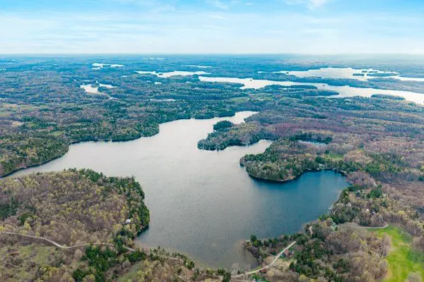 14 Lower Lake LN, Frontenac, ON K0H 1T0