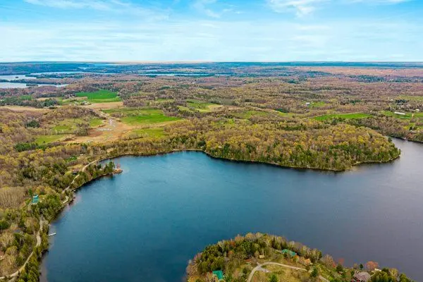 14 Lower Lake LN, Frontenac, ON K0H 1T0