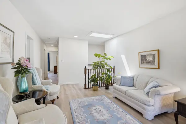 13 FALLINGBROOK DR, Pelham, ON L0S 1E1