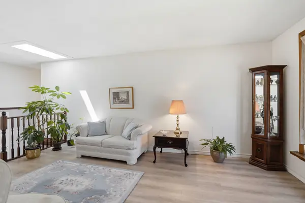 13 FALLINGBROOK DR, Pelham, ON L0S 1E1