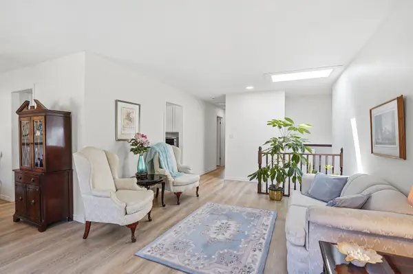 13 FALLINGBROOK DR, Pelham, ON L0S 1E1