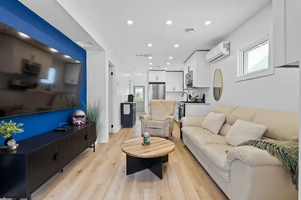 656 Steele ST, Port Colborne, ON L3K 4Y9