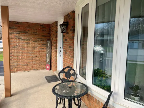1038 Wellington ST, Saugeen Shores, ON N0H 2C3