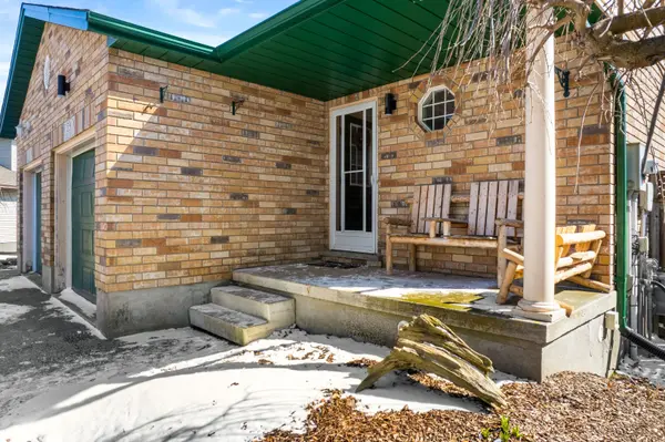 59 Dales DR, Mapleton, ON N0G 1P0