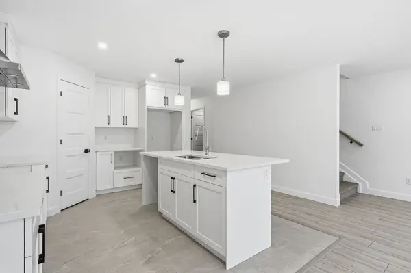 142 Elizabeth ST, North Dundas, ON K0A 2M0
