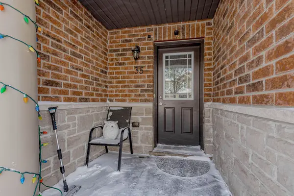 35 OLDFIELD DR, Guelph, ON N1L 0K6