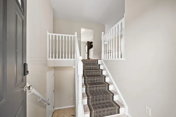 69 Abbeywood CRES, Guelph, ON N1K 1V3