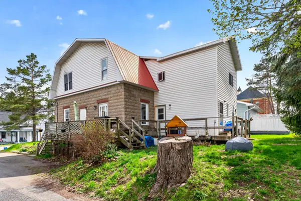 24 Rideau ST, Westport, ON K0G 1X0
