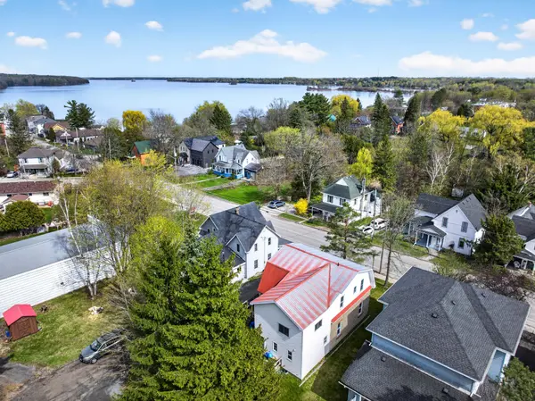 24 Rideau ST, Westport, ON K0G 1X0