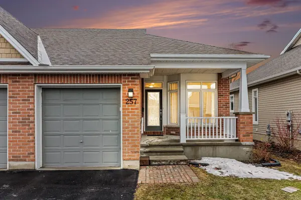 257 Bulrush CRES, Blossom Park - Airport And Area, ON K1T 0E5